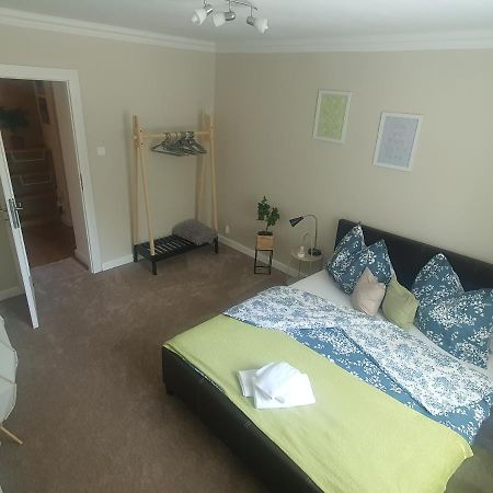 Family Apartment Poprad Bagian luar foto