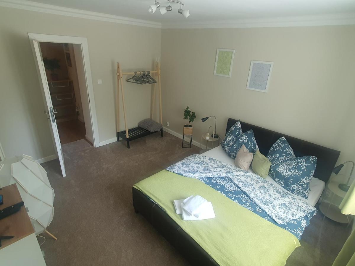 Family Apartment Poprad Bagian luar foto